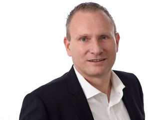 Achim Ewering